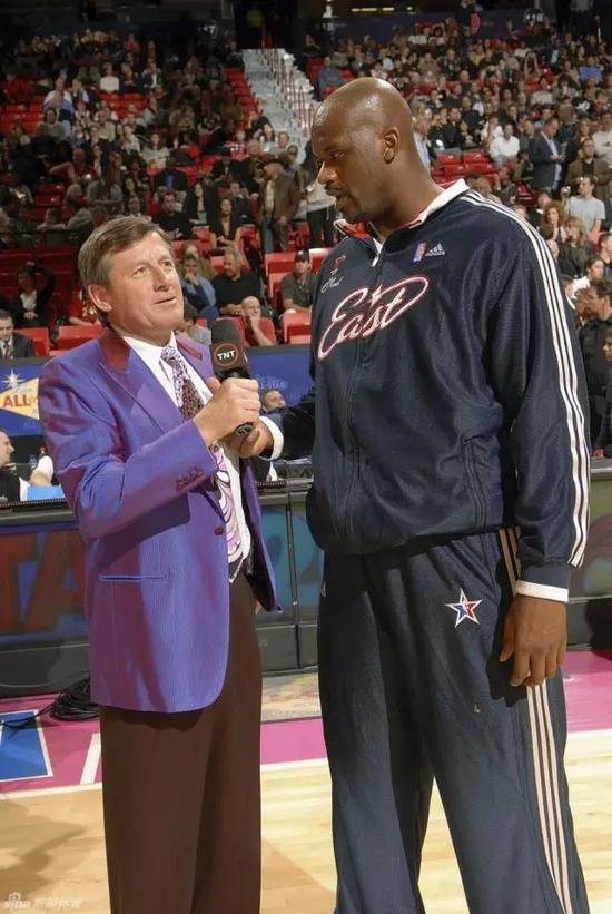 女性骑手在 女性骑手在