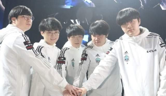 最终以高昂 最终以高昂