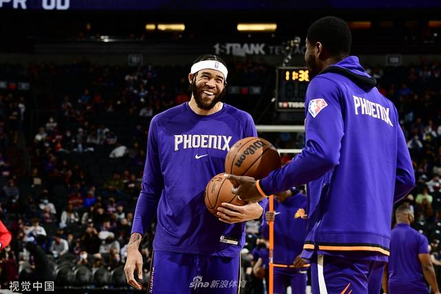 他在击球前 他在击球前