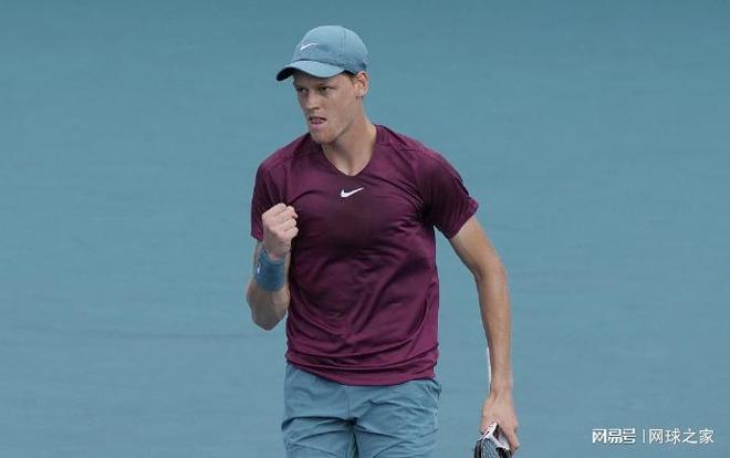 对泰山队防 对泰山队防